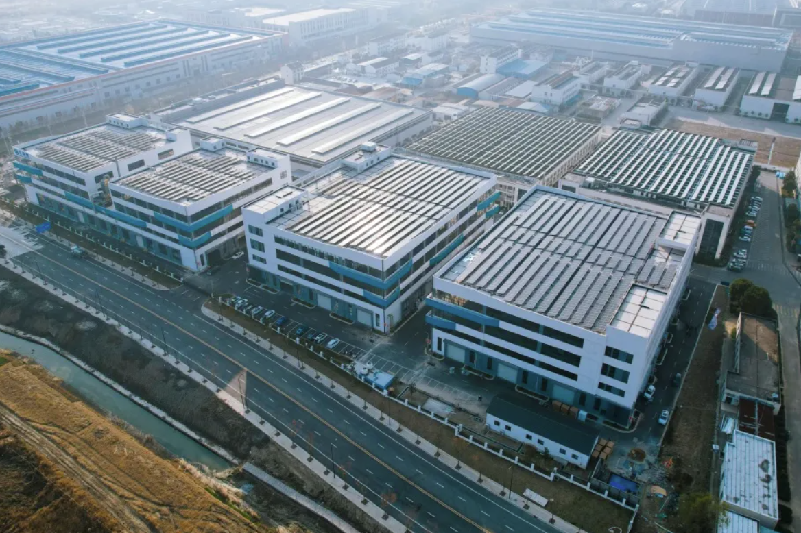 新华能源周报丨两办：拓展储能场景，探索源网荷储一体化商业模式；全国首次多通道、大范围跨经营区绿电交易达成；亿纬锂能筹划赴港上市